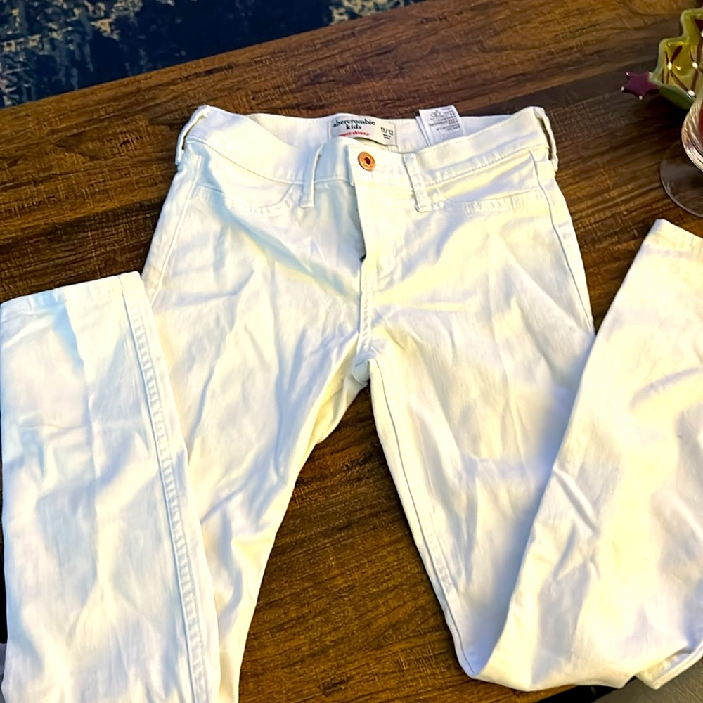 White Abercrombie kids Jeans
